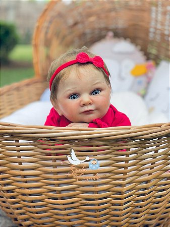 Bebê reborn Kit Laura Acordada